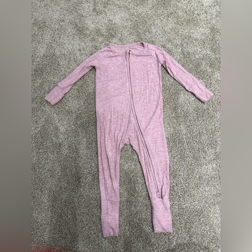Little Sleepies Ribbed mauve zippy 6-12mo